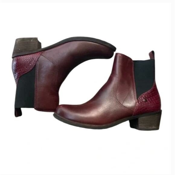 NIB UGG Keller Croco Chelsea Boots Sz 6 - Picture 2 of 8